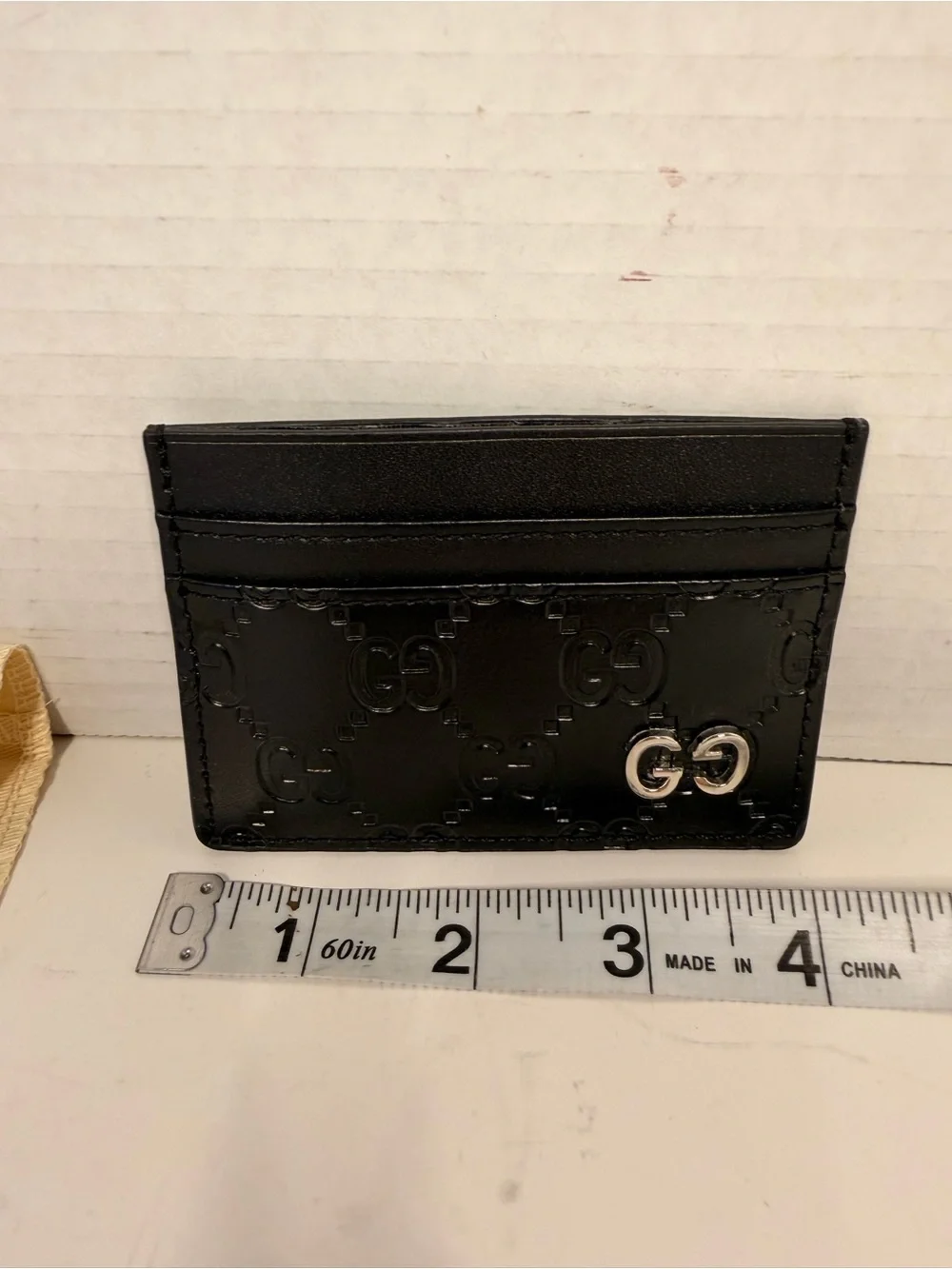 Gucci Signature Leather Card Holder with Silver-Tone GG Logo